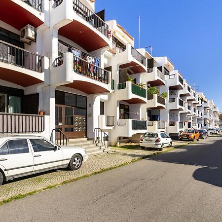 Amazing Flat In Olhos De Agua Apartment Olhos de Agua  Exterior photo